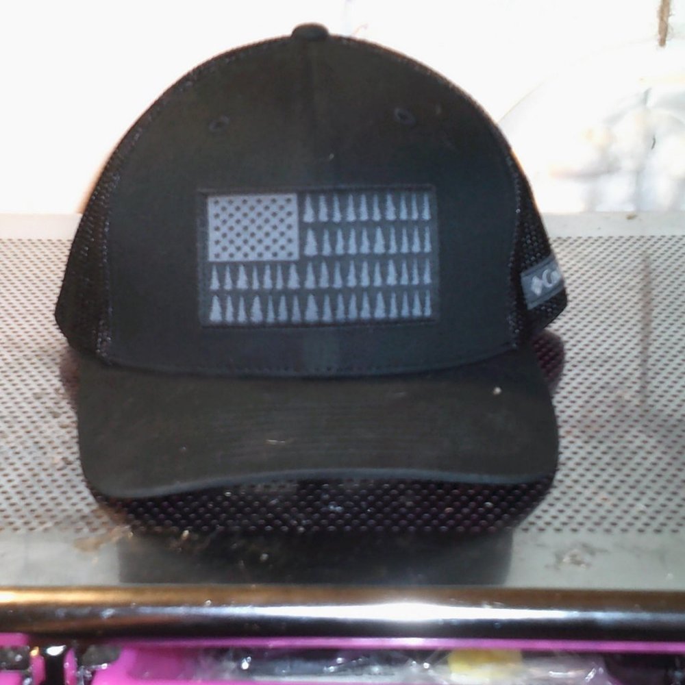 Columbia Black Bullet Flag Fitted Hat Sz S/M